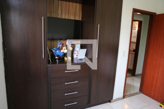 Quarto 1 de apartamento à venda com 3 quartos, 120m² em Milionários, Belo Horizonte