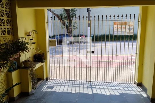 Casa à venda com 2 quartos, 86m² em Indianópolis, São Paulo