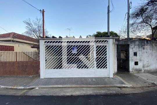 Fachada de casa à venda com 2 quartos, 70m² em Vila Mazzei, São Paulo