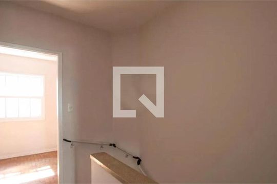 Casa à venda com 2 quartos, 85m² em Vila Olímpia, São Paulo