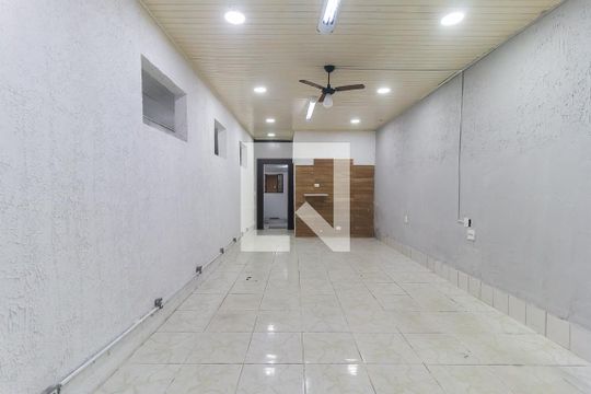 Casa para alugar com 3 quartos, 190m² em Vila Mogilar, Mogi das Cruzes