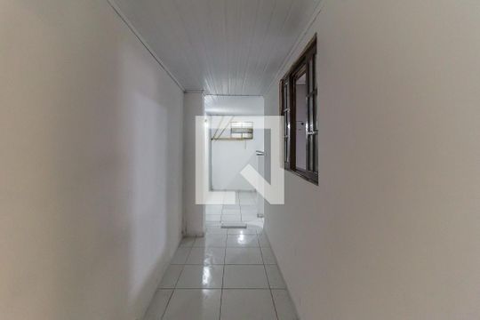 Corredor de casa para alugar com 3 quartos, 190m² em Vila Mogilar, Mogi das Cruzes