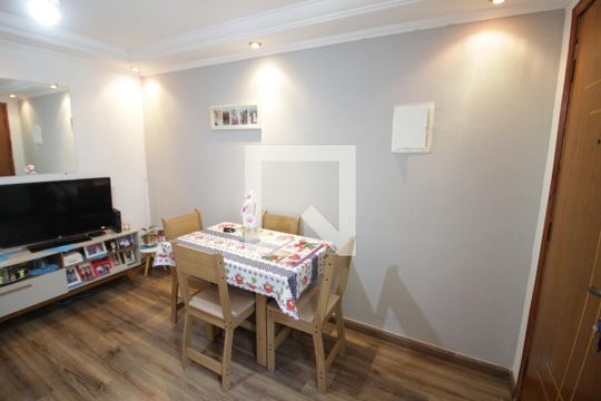 Sala de apartamento à venda com 2 quartos, 52m² em Padroeira, Osasco