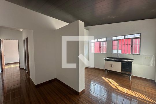 Casa para alugar com 2 quartos, 48m² em Jardim Julio, Barueri
