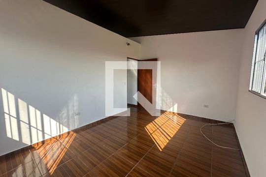 Quarto 2 de casa para alugar com 2 quartos, 48m² em Jardim Julio, Barueri