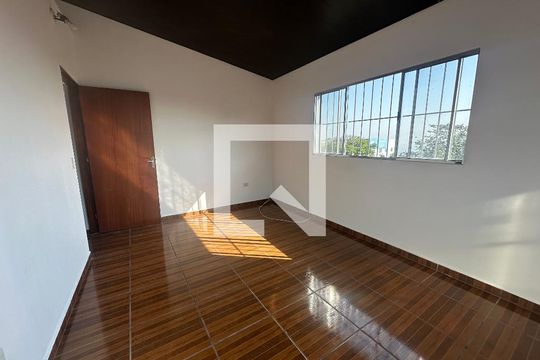Quarto 2 de casa para alugar com 2 quartos, 48m² em Jardim Julio, Barueri