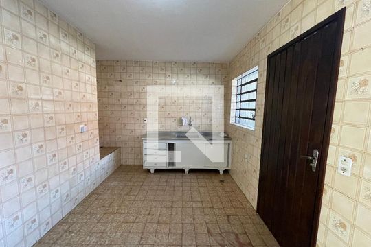 Cozinha de casa à venda com 5 quartos, 330m² em Jardim Ester, São Paulo
