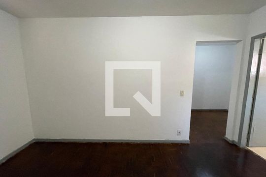 Quarto 2 de casa à venda com 5 quartos, 330m² em Jardim Ester, São Paulo