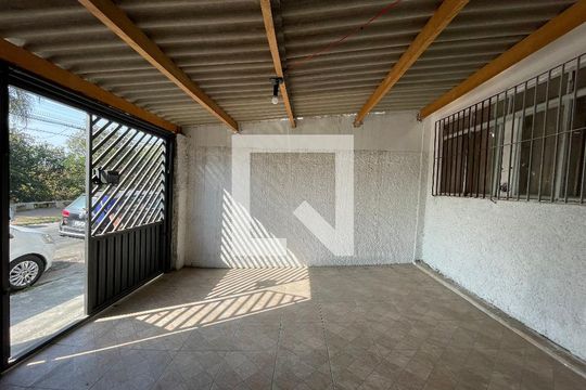 Garagem de casa à venda com 5 quartos, 330m² em Jardim Ester, São Paulo
