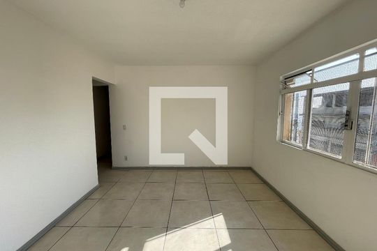 Casa à venda com 5 quartos, 330m² em Jardim Ester, São Paulo