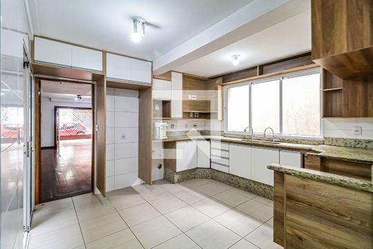 Cozinha de casa à venda com 4 quartos, 245m² em Jaguaré, São Paulo
