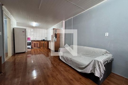 Sala de casa à venda com 3 quartos, 120m² em São Miguel, São Leopoldo
