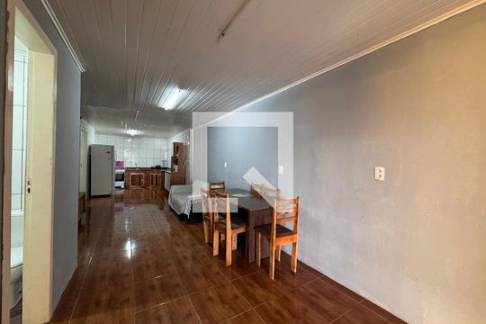 Sala de casa à venda com 3 quartos, 120m² em São Miguel, São Leopoldo