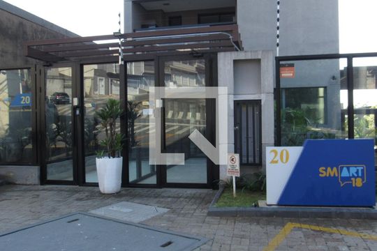 Fachada de apartamento à venda com 2 quartos, 61m² em Km 18, Osasco