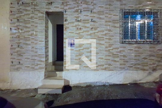 Placa de casa à venda com 1 quarto, 21m² em São Lourenço, Niterói