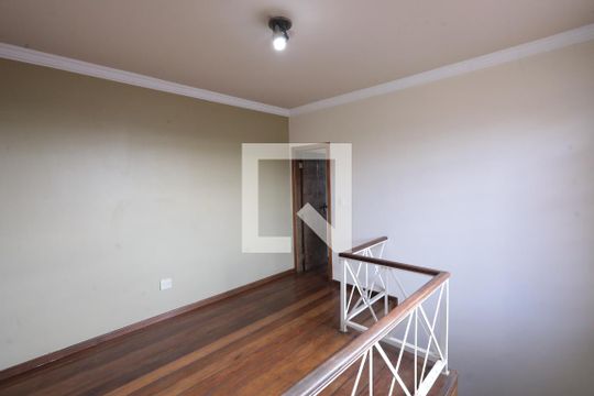 Hall 2° Andar de casa para alugar com 3 quartos, 180m² em São Gabriel, Belo Horizonte