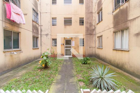 Entrada de apartamento à venda com 2 quartos, 40m² em Partenon, Porto Alegre