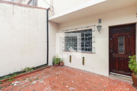 Garagem de casa à venda com 2 quartos, 110m² em Vila Gomes Cardim, São Paulo