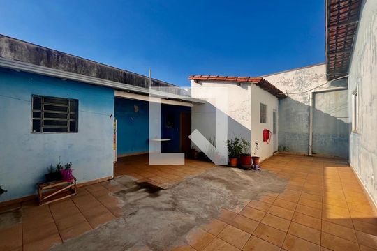 Quintal de casa à venda com 3 quartos, 200m² em Jardim Conceição, Campinas
