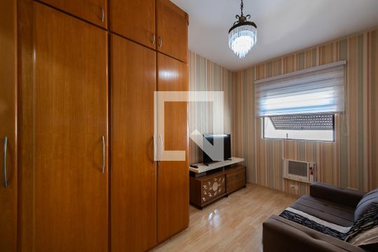 Quarto de apartamento para alugar com 2 quartos, 78m² em José Menino, Santos