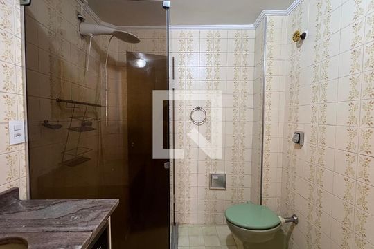 Banheiro de apartamento à venda com 2 quartos, 71m² em Cerqueira César, São Paulo