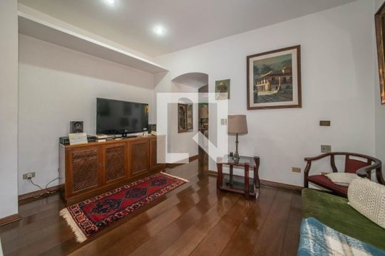 Sala de TV de casa à venda com 4 quartos, 400m² em Jardim da Saúde, São Paulo