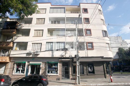 Fachada de apartamento à venda com 2 quartos, 77m² em Santana, Porto Alegre