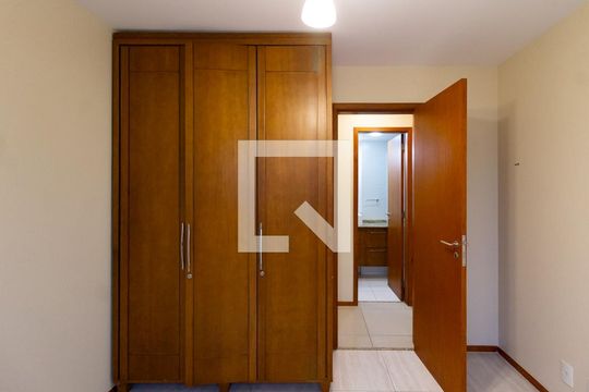 Quarto 2 de apartamento para alugar com 2 quartos, 70m² em Jardim Botânico, Rio de Janeiro