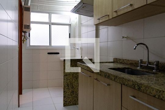 Cozinha de apartamento para alugar com 2 quartos, 70m² em Jardim Botânico, Rio de Janeiro