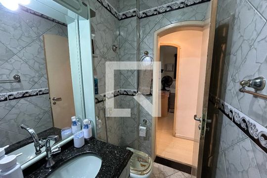 Banheiro de apartamento à venda com 1 quarto, 60m² em Quintino Bocaiúva, Rio de Janeiro