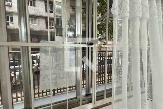 Placa de apartamento para alugar com 1 quarto, 33m² em Copacabana, Rio de Janeiro