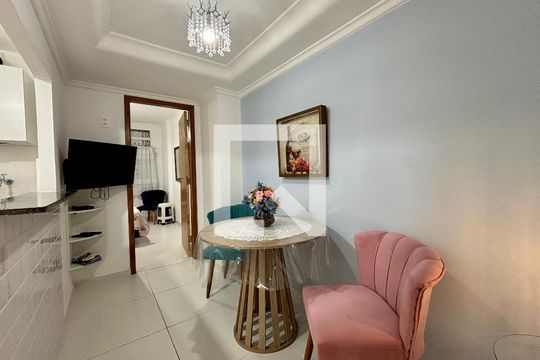Sala de apartamento para alugar com 1 quarto, 33m² em Copacabana, Rio de Janeiro