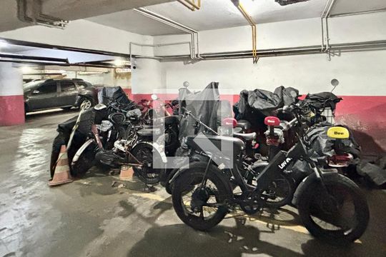 Bicicletário de apartamento para alugar com 1 quarto, 33m² em Copacabana, Rio de Janeiro