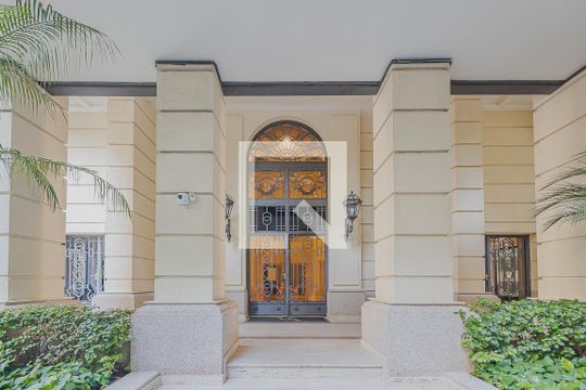 Entrada de apartamento à venda com 3 quartos, 278m² em Jardim Europa, São Paulo