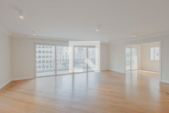 Apartamento à venda com 3 quartos, 278m² em Jardim Europa, São Paulo