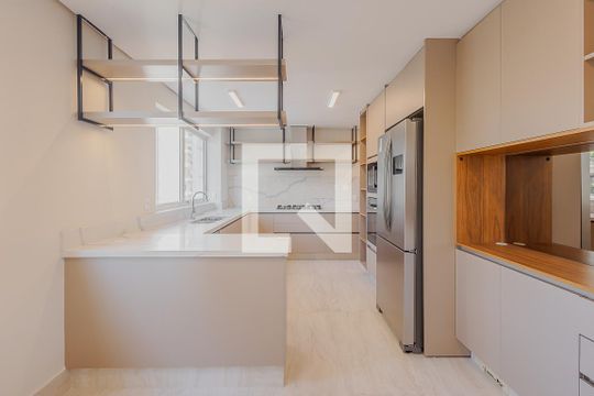 Cozinha de apartamento à venda com 3 quartos, 278m² em Jardim Europa, São Paulo