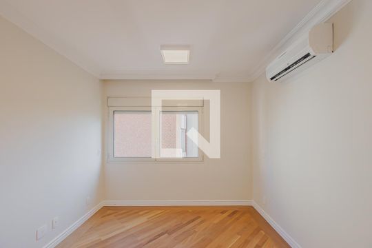 Suíte 2 de apartamento à venda com 3 quartos, 278m² em Jardim Europa, São Paulo