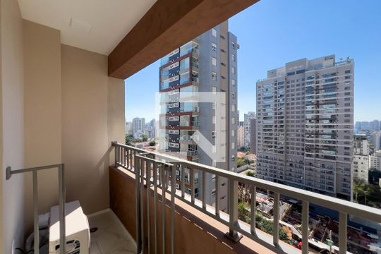 Varanda de kitnet/studio para alugar com 1 quarto, 28m² em Vila Mariana, São Paulo