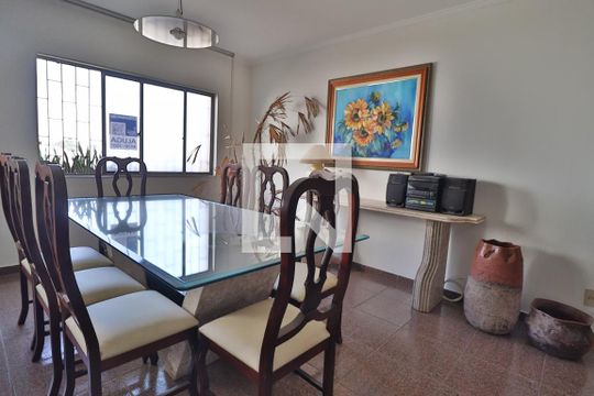 Sala de Jantar de apartamento para alugar com 3 quartos, 170m² em Saraiva, Uberlândia