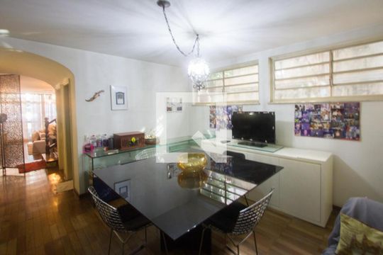 Sala de casa à venda com 3 quartos, 218m² em Vila Congonhas, São Paulo