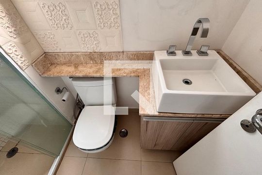 Banheiro de apartamento para alugar com 1 quarto, 36m² em Indianópolis, São Paulo
