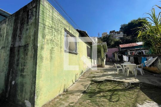 Quintal de casa à venda com 2 quartos, 495m² em Vila Anglo Brasileira, São Paulo
