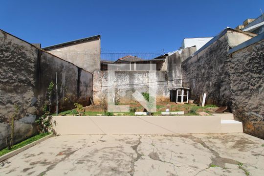 Quintal de casa à venda com 3 quartos, 210m² em Vila Nova Cachoeirinha, São Paulo