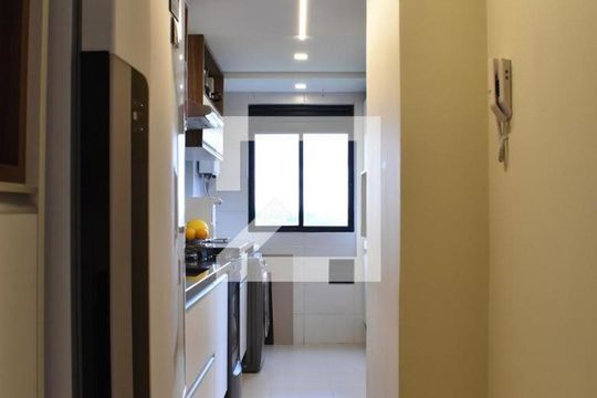 Cozinha de apartamento para alugar com 1 quarto, 84m² em Juvevê, Curitiba
