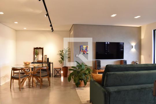 Apartamento para alugar com 1 quarto, 84m² em Juvevê, Curitiba