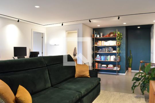 Sala de apartamento para alugar com 1 quarto, 84m² em Juvevê, Curitiba