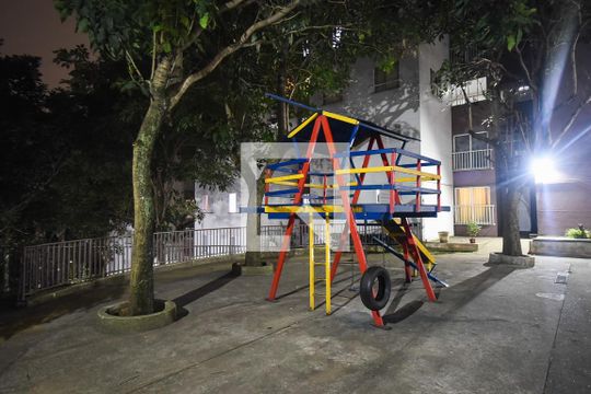 Playground de apartamento para alugar com 2 quartos, 60m² em Parque Reboucas, São Paulo