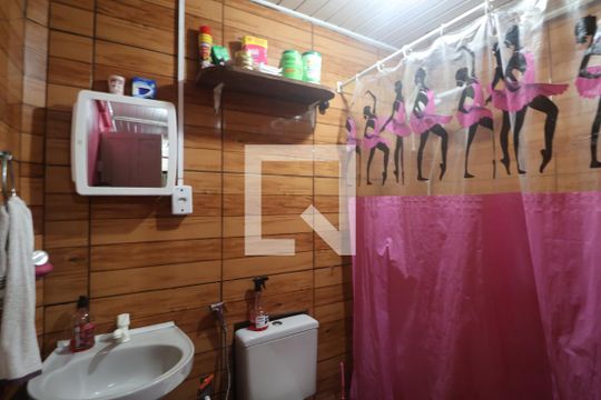 Banheiro da Suíte de casa à venda com 3 quartos, 84m² em Mato Grande, Canoas