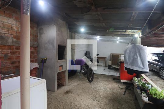Área externa de casa à venda com 3 quartos, 84m² em Mato Grande, Canoas