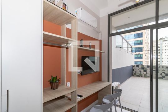 Studio de kitnet/studio à venda com 1 quarto, 53m² em Indianópolis, São Paulo